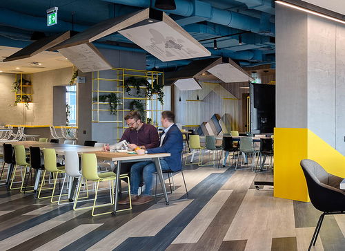 時(shí)尚辦公網(wǎng) 辦公設(shè)計(jì) 設(shè)計(jì)欣賞 靈動(dòng)多變 塞爾維亞tech l05開發(fā)部門辦公室創(chuàng)新設(shè)計(jì)欣賞